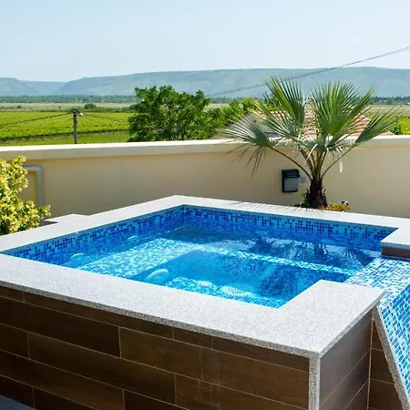 Luxury With Private Pool And Jacuzzi * Mostar