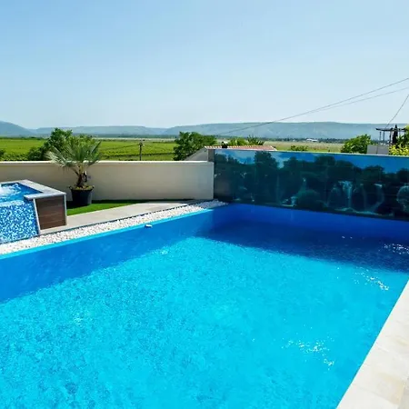 Luxury With Private Pool And Jacuzzi * Mostar